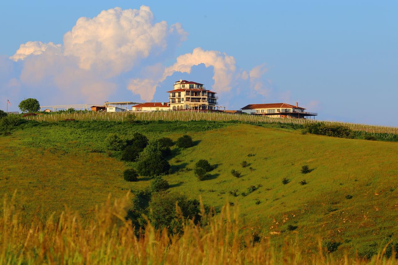 Seven Generations Winery Hotel Mechka Екстер'єр фото